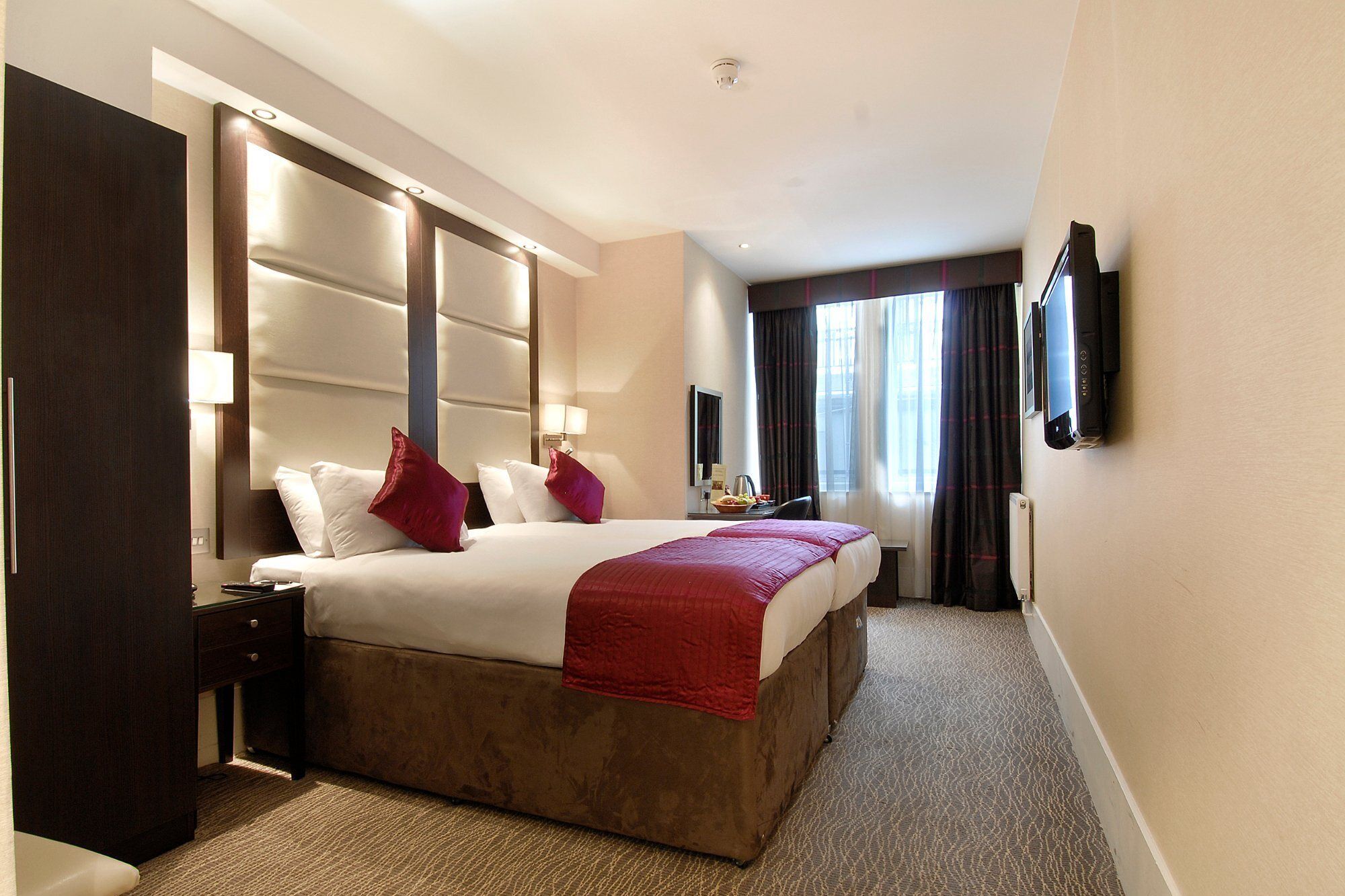 Hotel Grand Royale Hyde Park Londra Esterno foto